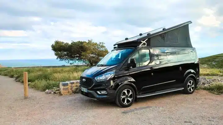 devis location van aménagé ain