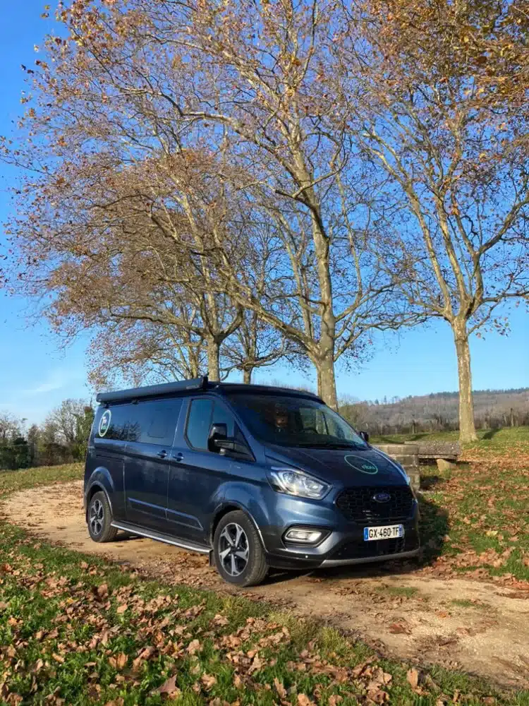 Location Van Aménagé Ain 01 Trip Tribu Vieu d'Izenave